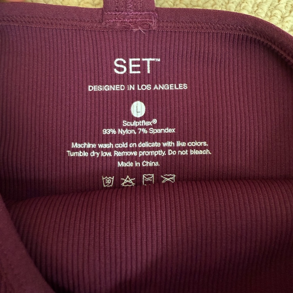 Set Active Tank Top Size Large - Picture 3 of 3